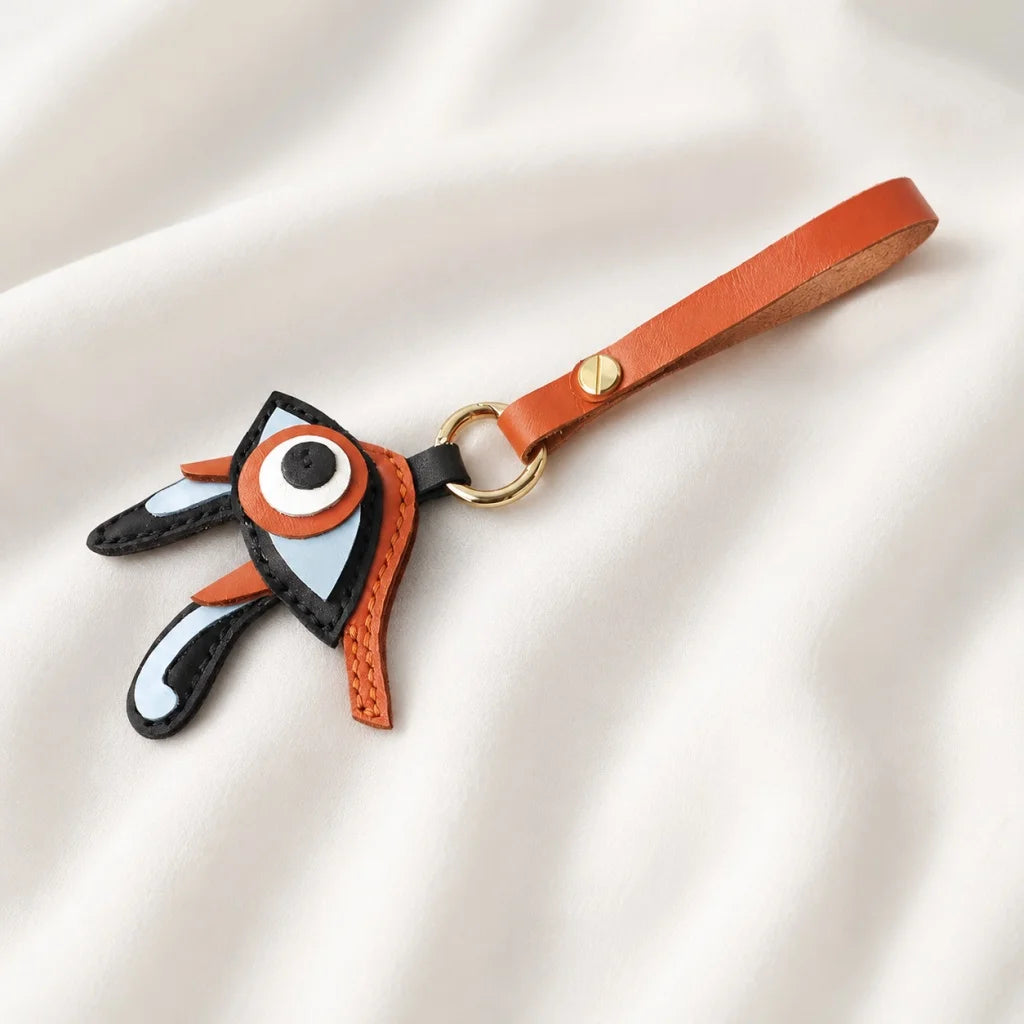 Amuleto para bolso de piel de cabra Ojo Místico de Horus – Llavero hecho a mano | Talismán egipcio de protección | Colgante de la suerte para bolsos