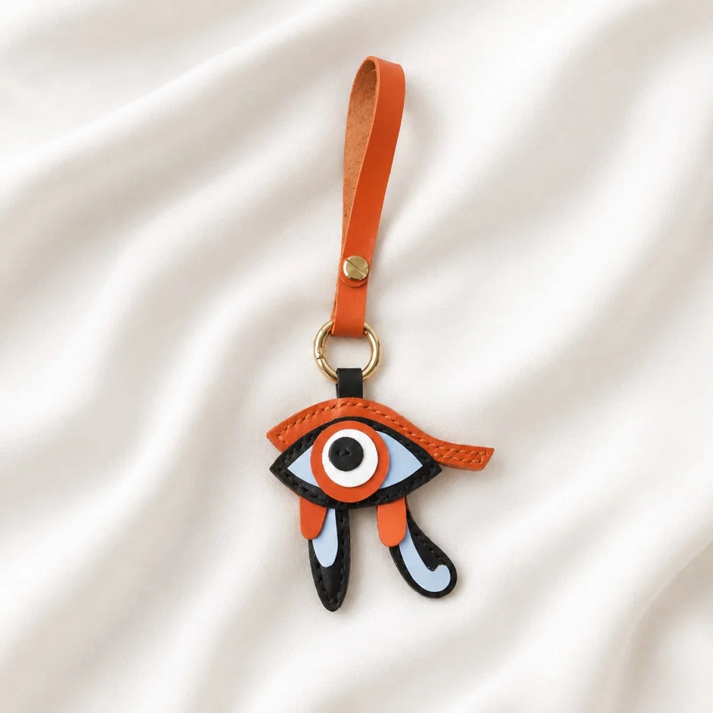 Amuleto para bolso de piel de cabra Ojo Místico de Horus – Llavero hecho a mano | Talismán egipcio de protección | Colgante de la suerte para bolsos