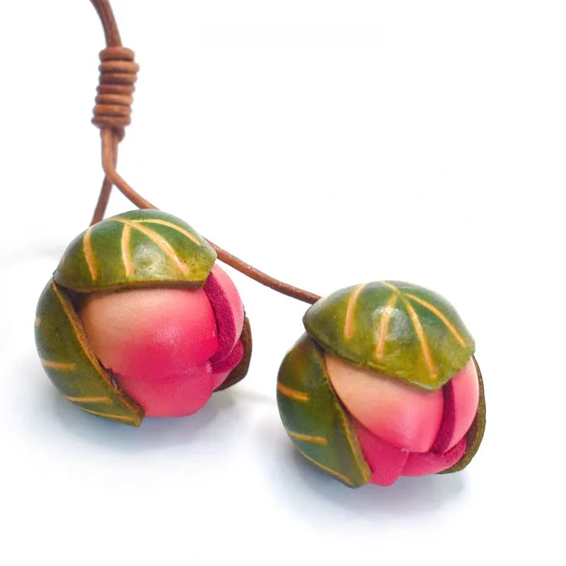 Joyful Bloom Leather Bag Charm – Handmade Full-Grain Leather Flower Pendant | Botanical-Inspired Keychain | Unique Gift & Handbag Accessory