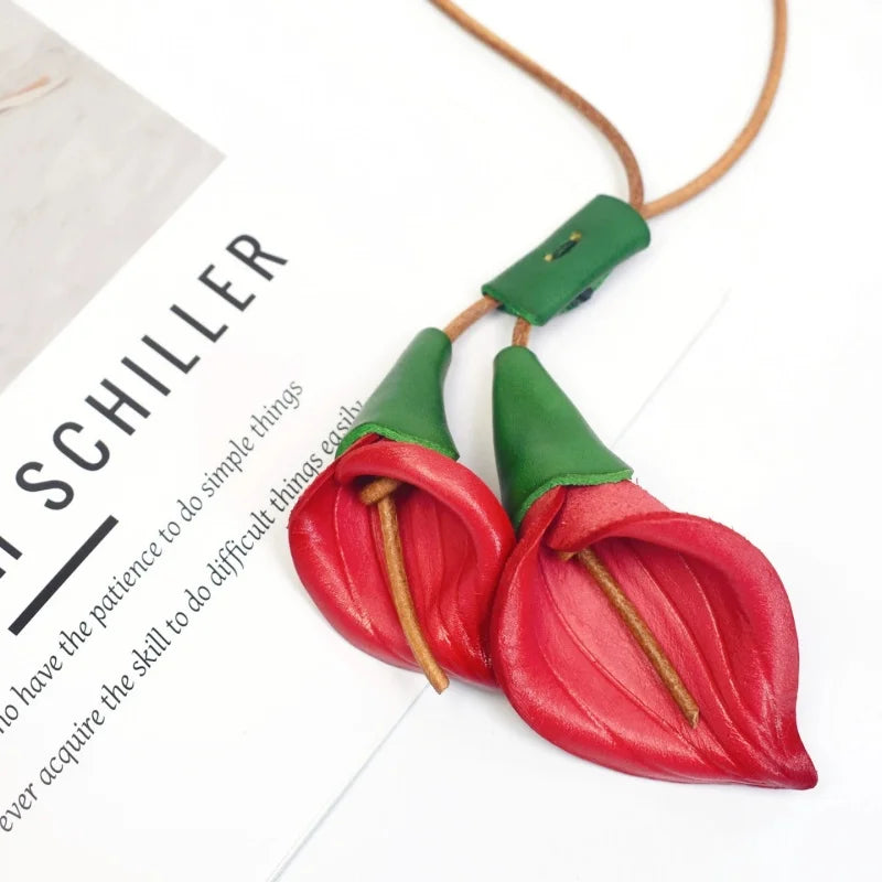 Lucky Anthurium Leather Bag Charm – Handmade Full-Grain Leather Floral Pendant | Nordic-Inspired Handbag Accessory Keychain | Gift for Her
