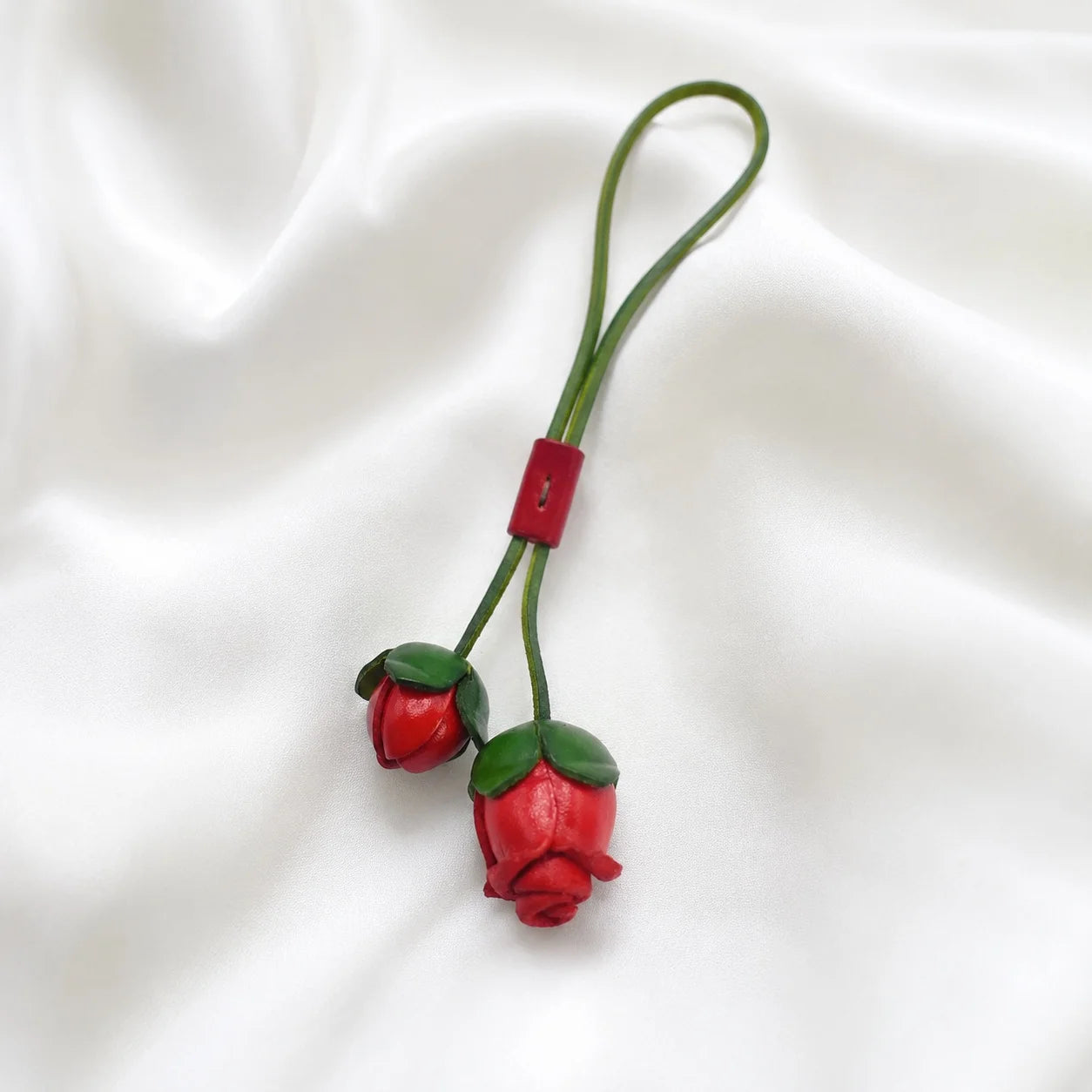 Double Rosebud Leather Bag Charm – Handmade 3D Genuine Leather Floral Pendant | Elegant Handbag Accessory Gift for Women