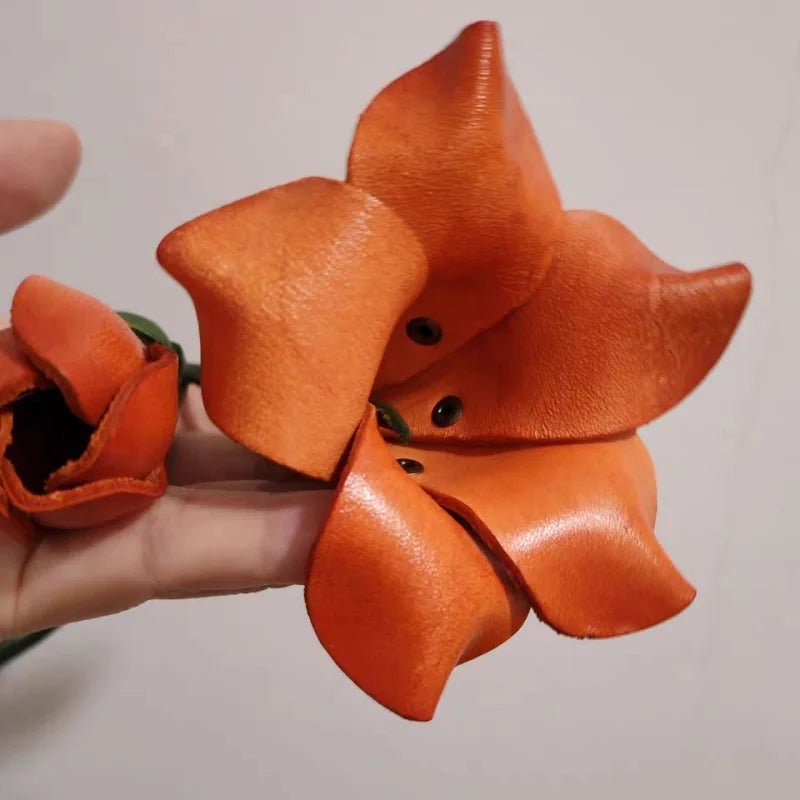 Blooming Leather Flower Bag Charm – Nordic Style Handmade Full - Grain Leather Floral Pendant | 3D Flower Keychain | Handcrafted Luxury Car & Bag Accessory - shewearing