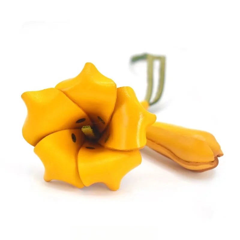 Blooming Leather Flower Bag Charm – Nordic Style Handmade Full - Grain Leather Floral Pendant | 3D Flower Keychain | Handcrafted Luxury Car & Bag Accessory - shewearing