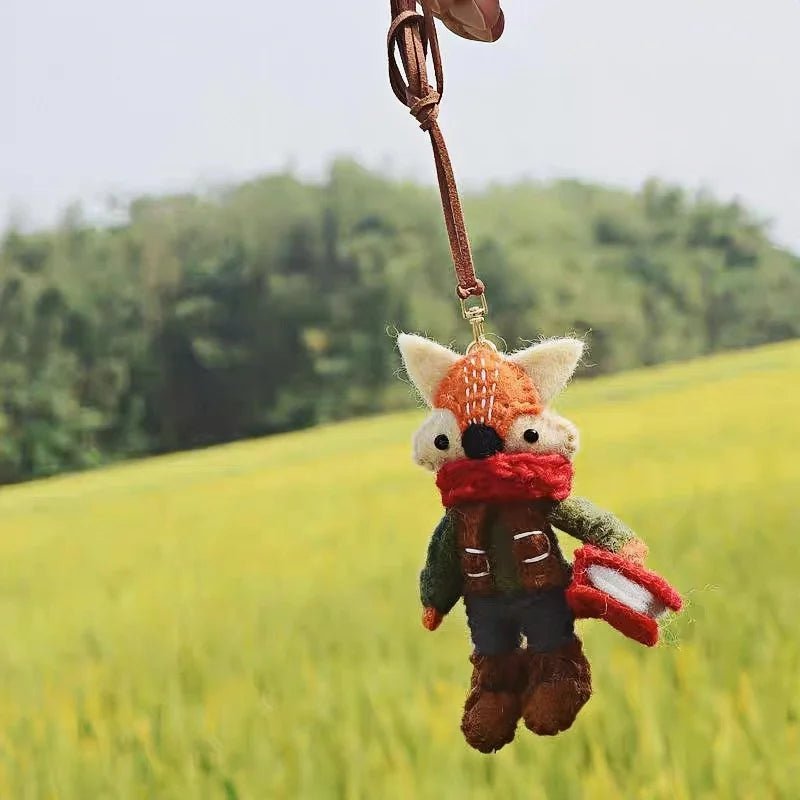 Bookish Fox Wool Charm – Handmade Felt Keychain | Cozy Green Sweater & Book - Loving Design | Slow Living Bag Pendant - shewearing