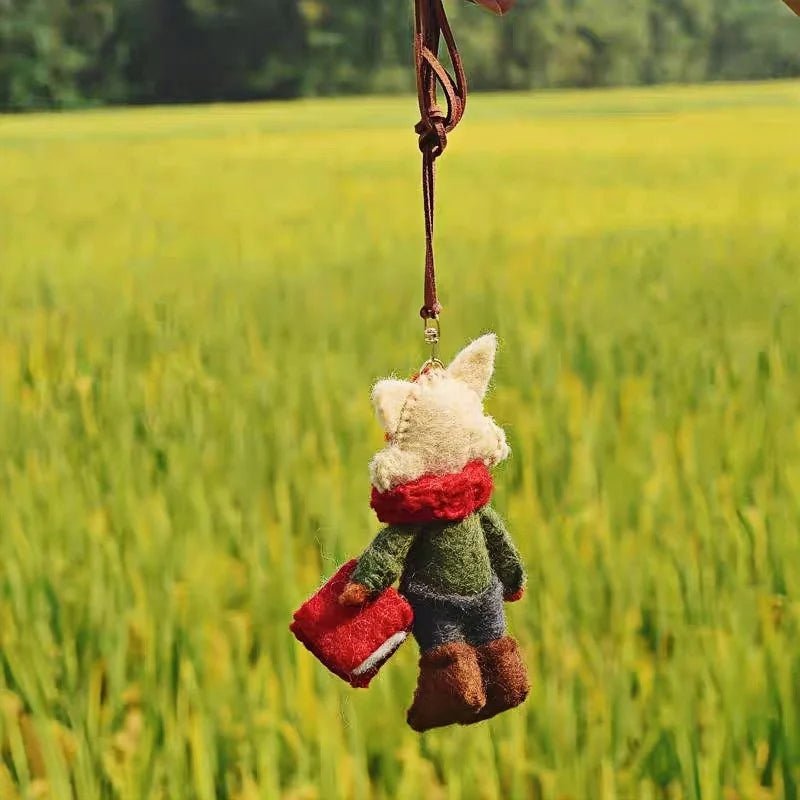 Bookish Fox Wool Charm – Handmade Felt Keychain | Cozy Green Sweater & Book - Loving Design | Slow Living Bag Pendant - shewearing