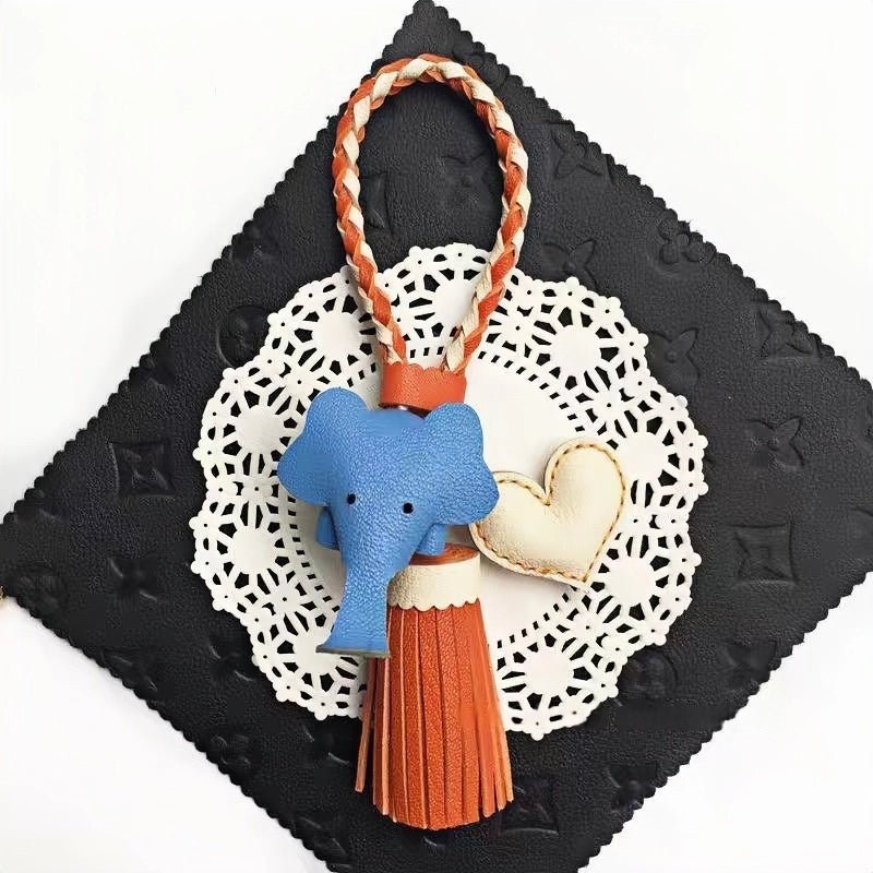 Genuine Leather Tassel Elephant Bag Charm – Cute Heart Design, Handmade Accessory for Bags and Keys, Fashionable and Versatile Gift for Women - shewearing