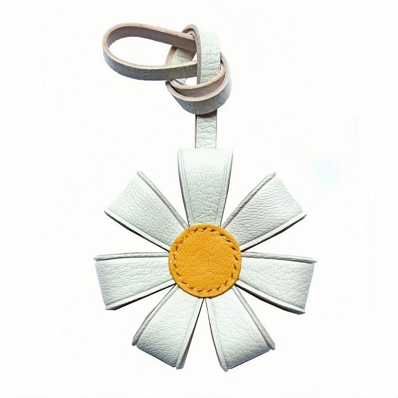 Geometric Daisy Leather Bag Charm – Minimalist Handmade Design, High - Quality Key Accessory, Premium Full - Grain Goatskin, Sophisticated Gift for Women - shewearing