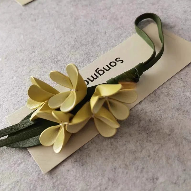 Golden Osmanthus Leather Flower Charm – Handmade Full - Grain Cowhide Floral Pendant | Realistic 3D Bloom Keychain for Elegant Bag Decoration - shewearing