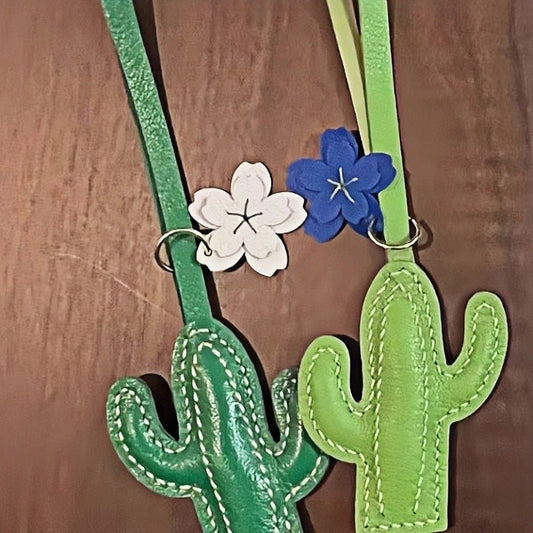 Hand - Stitched Genuine Leather Cactus Charm – INS Style Bag Accessory, Creative Gift, Keychain, Versatile and Trendy - shewearing