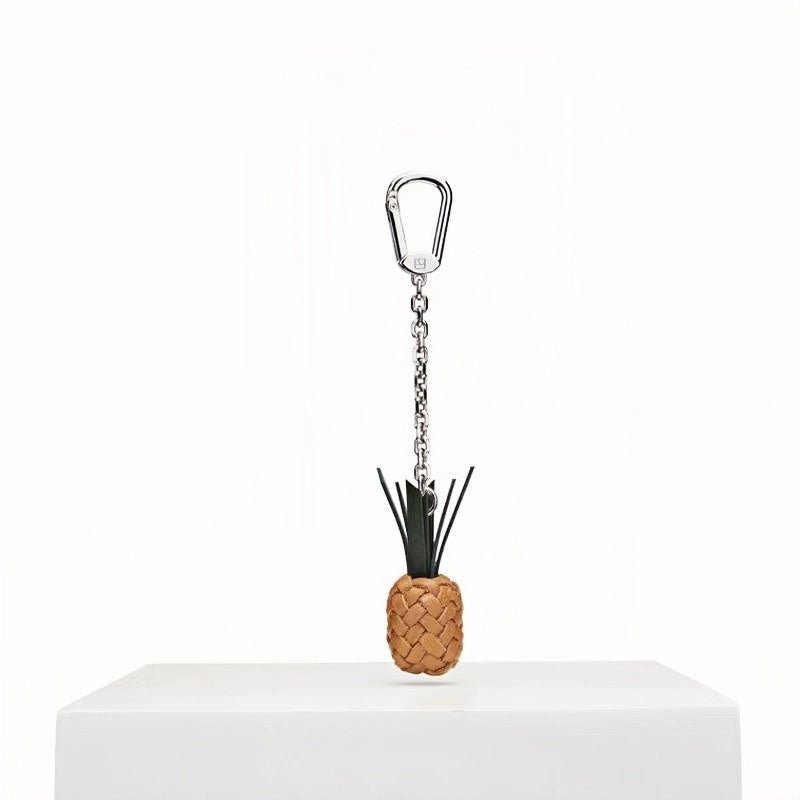 Handwoven Leather Pineapple Bag Charm – Full - Grain Cowhide Key Accessory, Creative and Tropical Vibes, Artisan Design - shewearing