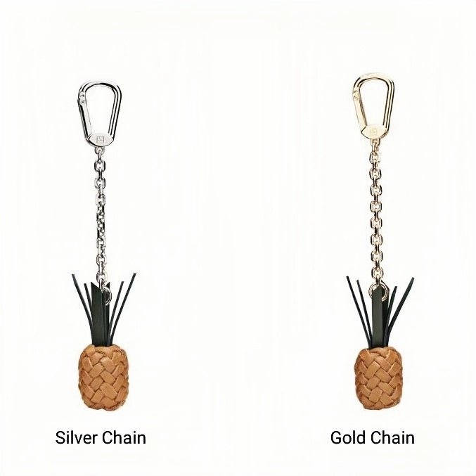Handwoven Leather Pineapple Bag Charm – Full - Grain Cowhide Key Accessory, Creative and Tropical Vibes, Artisan Design - shewearing