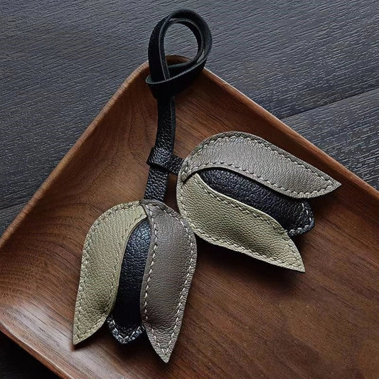 Morandi Tulip – Original Handcrafted Leather Bag Charm, Minimalist Design, French Goatskin Keychain, Elegant Gift for Her - shewearing