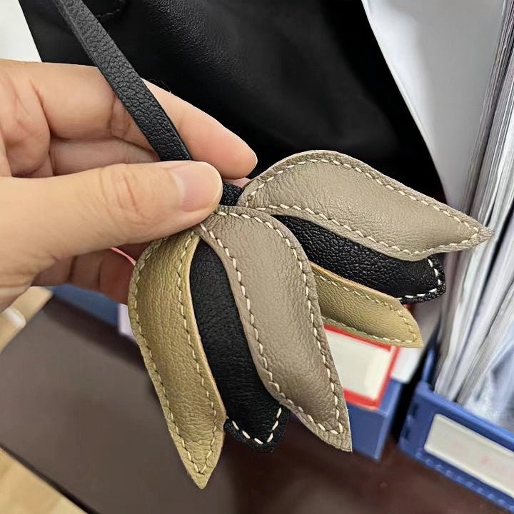 Morandi Tulip – Original Handcrafted Leather Bag Charm, Minimalist Design, French Goatskin Keychain, Elegant Gift for Her - shewearing