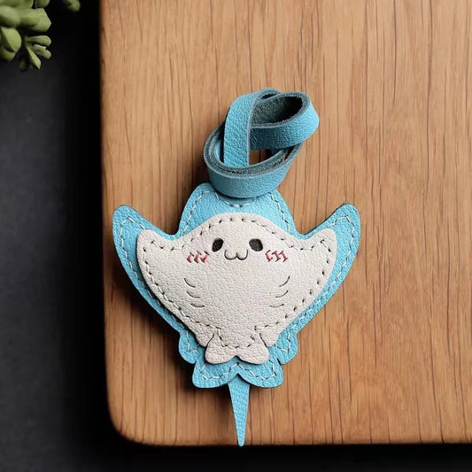 Stingray - Inspired Leather Bag Charm – Handmade Genuine Leather Keychain | Elegant Ocean Animal Pendant | Chic Accessory for Handbags & Cars - shewearing