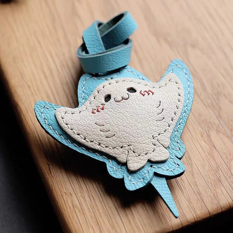 Stingray - Inspired Leather Bag Charm – Handmade Genuine Leather Keychain | Elegant Ocean Animal Pendant | Chic Accessory for Handbags & Cars - shewearing